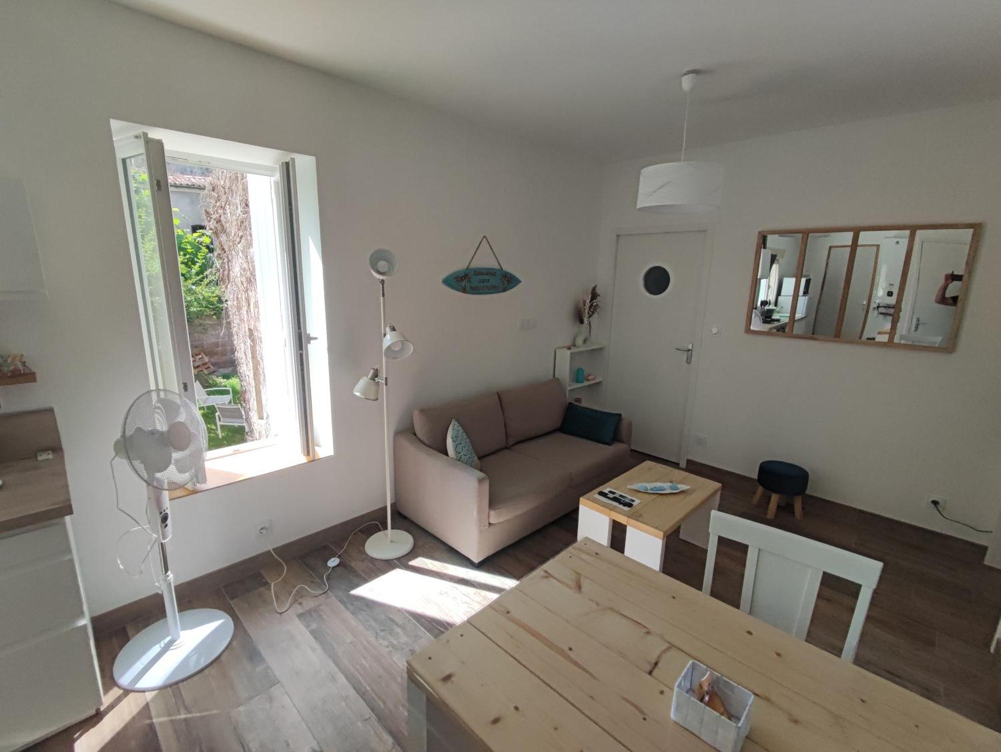 Residence Manivi Beaupréau-en-Mauges Exteriör bild